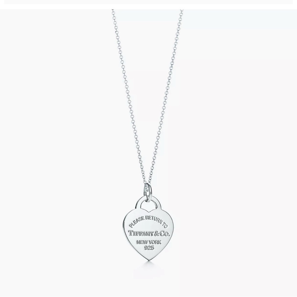 Return to Tiffany Heart Tag Pendant (Medium) and Necklace